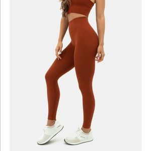 Balance Athletica ✨ The Energy Pant - Amber NWOT